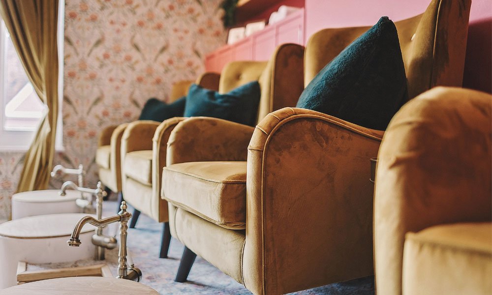 Berkhamsted-Manicures-Feel-Like-a-Duchess-at-Cecily-Day-Spa-Blog-Image